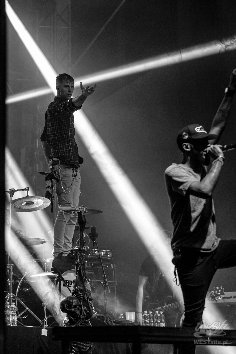#34 Machine Gun Kelly x Live Band, Machine Gun Kelly ROAD TRIPPIN TOUR @ Warszawa, 2015