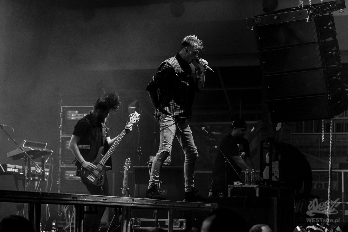 #37 Machine Gun Kelly x Live Band, Machine Gun Kelly ROAD TRIPPIN TOUR @ Warszawa, 2015