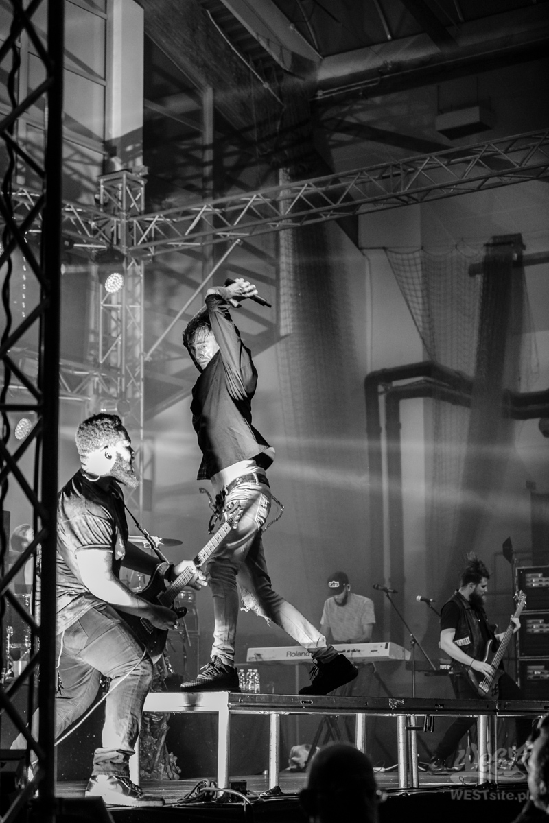 #40 Machine Gun Kelly x Live Band, Machine Gun Kelly ROAD TRIPPIN TOUR @ Warszawa, 2015