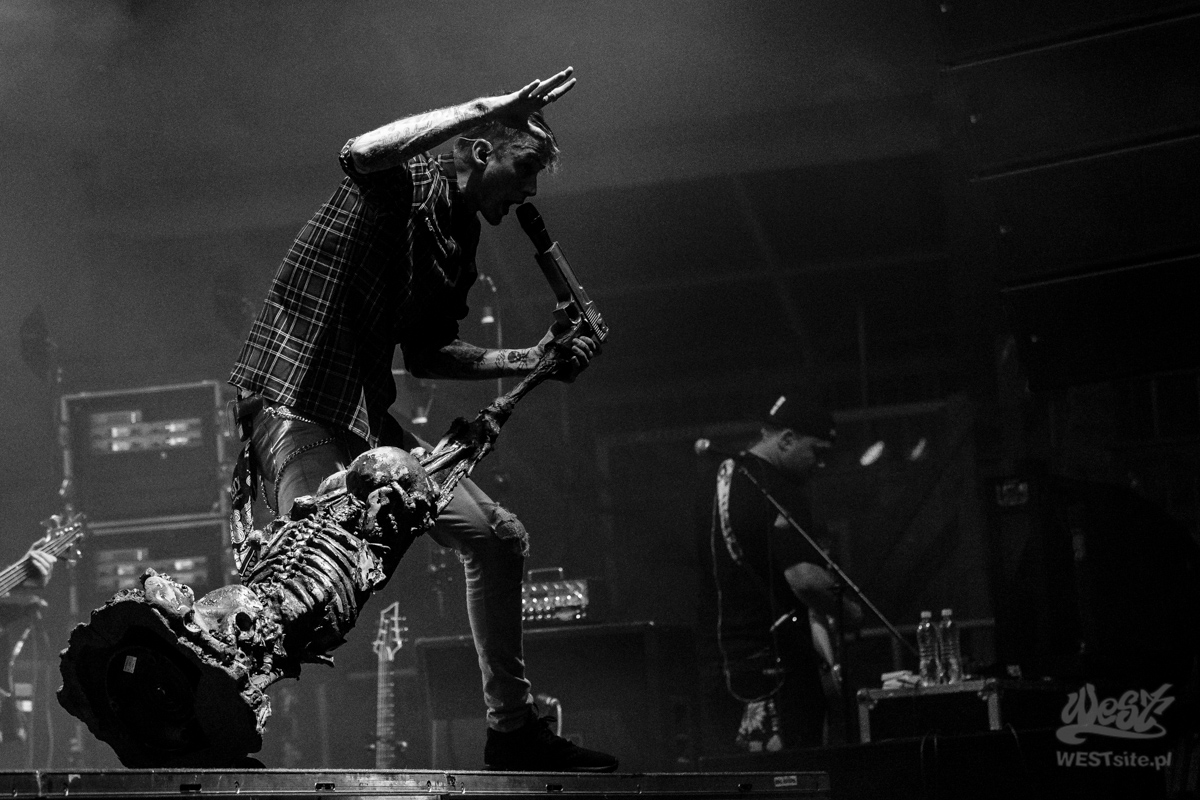 #58 Machine Gun Kelly x Live Band, Machine Gun Kelly ROAD TRIPPIN TOUR @ Warszawa, 2015